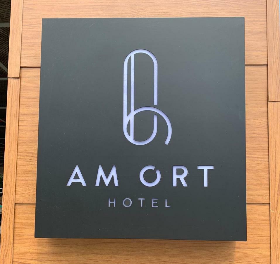 Am Ort Hotel Йосу Экстерьер фото